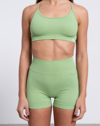 ISLA SHORTS DEPORTIVO EN VERDE