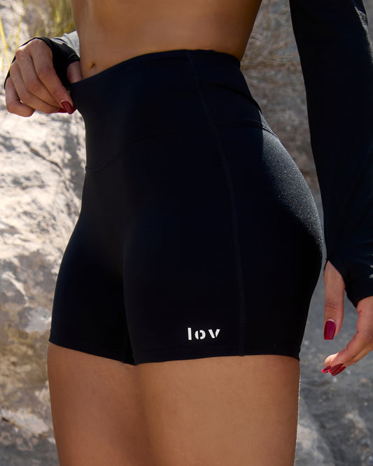 SCARLETT MINI BASIC SHORT DEPORTIVO EN NEGRO