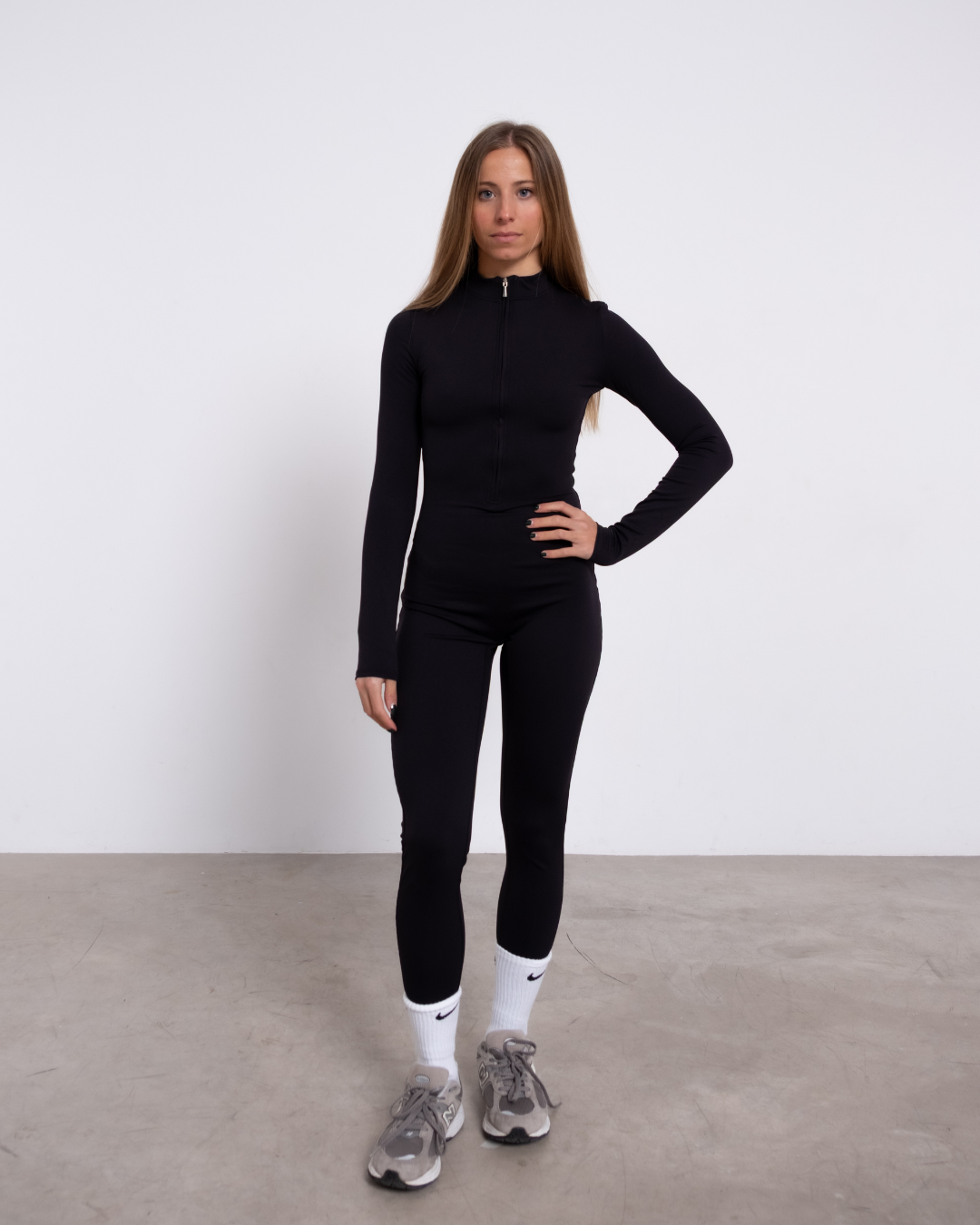JADE LONG SLEEVE JUMPSUIT IN BLACK