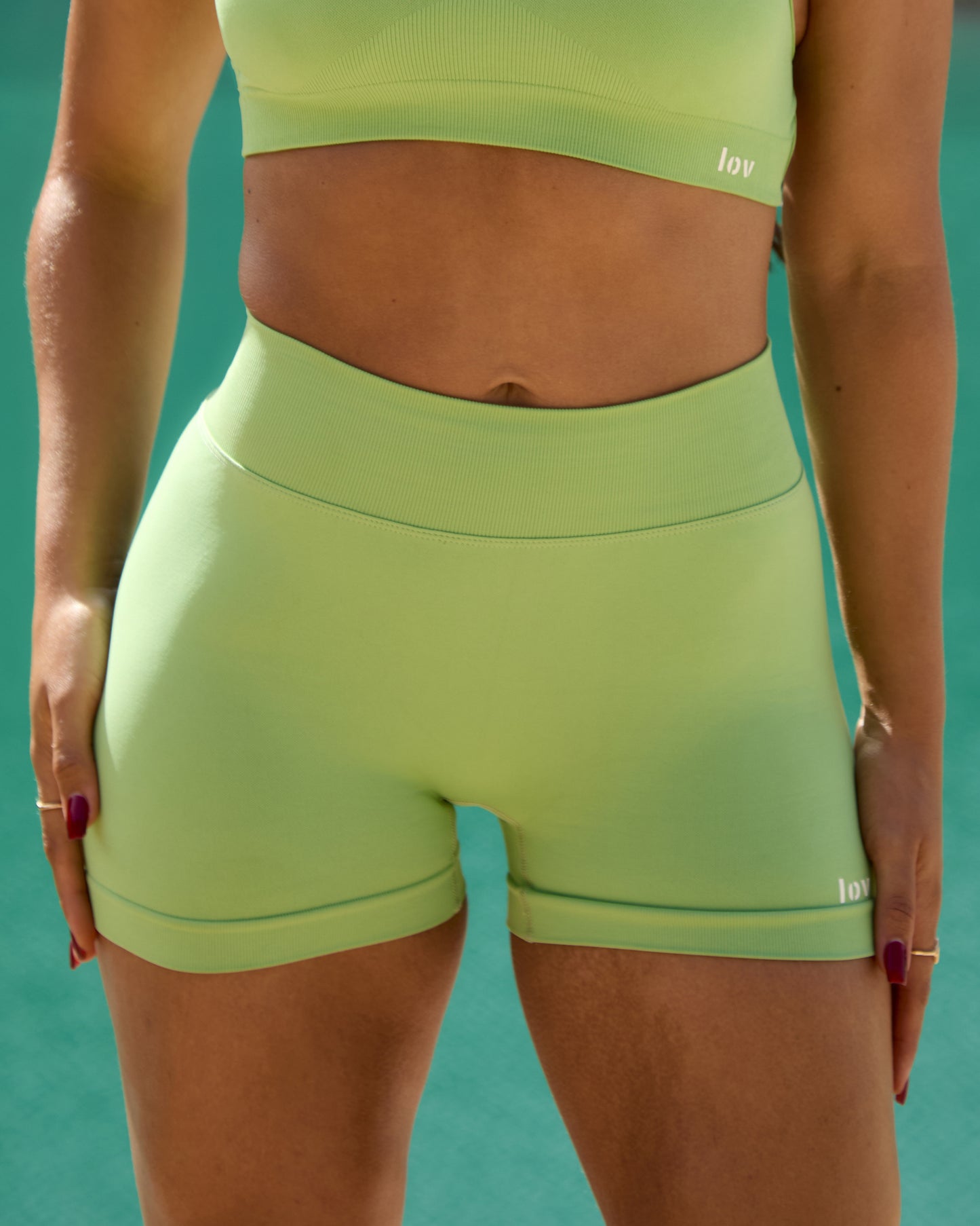 ISLA SPORTS SHORTS IN GREEN