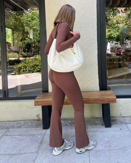 LUCIA LEGGINGS CAMPANA CON EFECTO FRUNCIDO EN MARRÓN