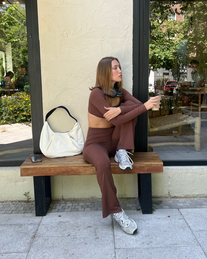 LUCIA LEGGINGS CAMPANA CON EFECTO FRUNCIDO EN MARRÓN